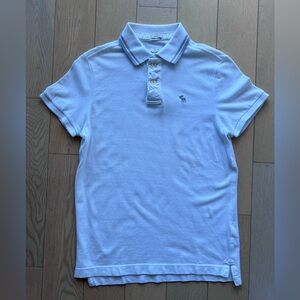 Men’s Abercrombie and fitch white polo. Size medium. Muscle fit
